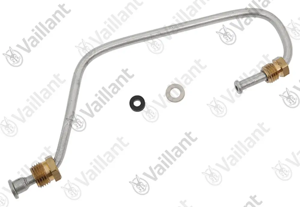 Gasrohr von Vaillant mit zwei Anschlussstellen, einer aus Messing und einer aus Metall, sowie zwei Dichtungen, platziert auf hellem Hintergrund.